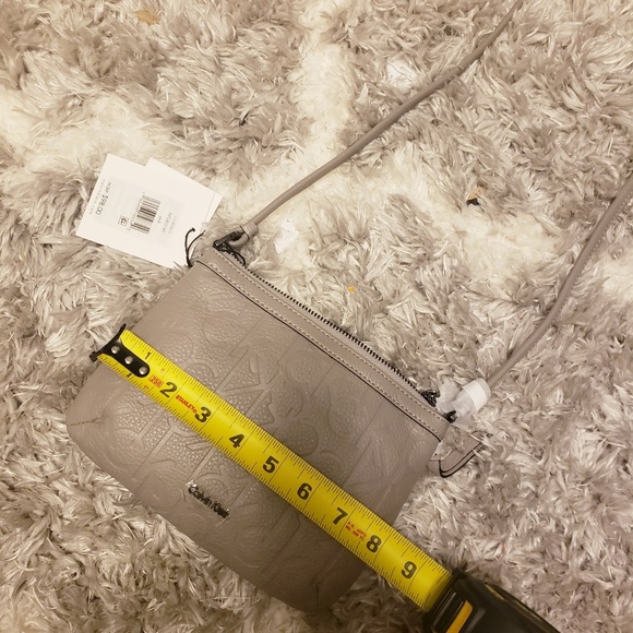 CALVIN KLEIN Leather Crossbody NWT - Picture 6 of 8